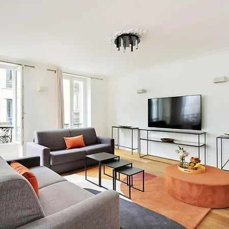 Apartment Renovated And Modern 4bd For 12 Guests *